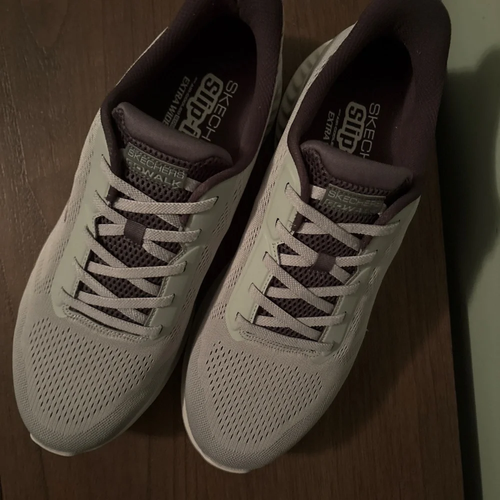 Sneakers - Picture 2 of 3